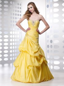 Sheath Sweetheart Beading Satin Prom Dress