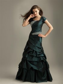Invisible Green Short Sleeves Satin Evening Dress