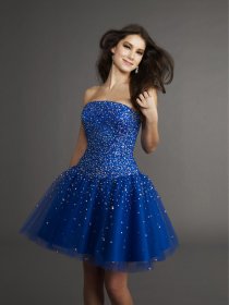 Lovely Strapless Beaded Satin&Tulle Short Homecoming Dress