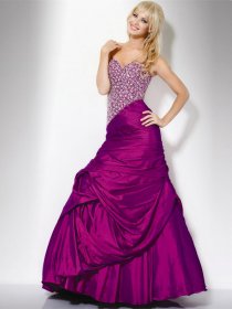 A-line Strapless Glittering Beading Satin Evening Dress A-line Strapless Glittering Beading Satin Evening Dress