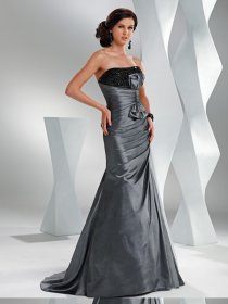 Sheath/ A-line Strapless Beaded and Ruched Satin Prom Dress Sheath/ A-line Strapless Beaded and Ruched Satin Prom Dress